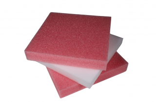 Mousse Ethafoam® - 3 modèles empilés dont deux roses et un blanc