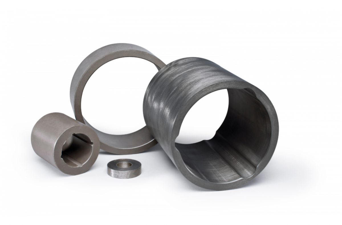 AR® Greene Tweed - plusieurs pièces sont disposées ensemble