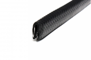 Profilés élastomères - plusieurs produits sont disposés ensemble
