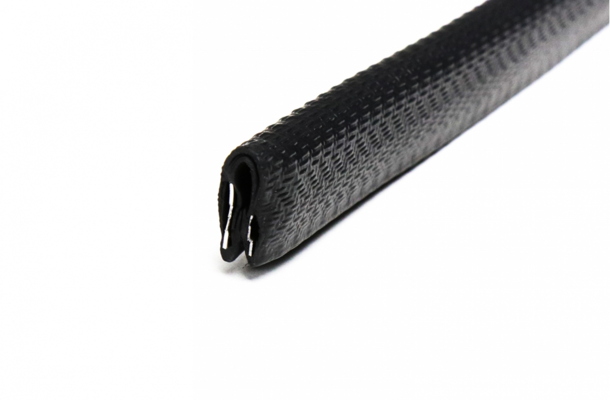 Profilés élastomères - plusieurs produits sont disposés ensemble
