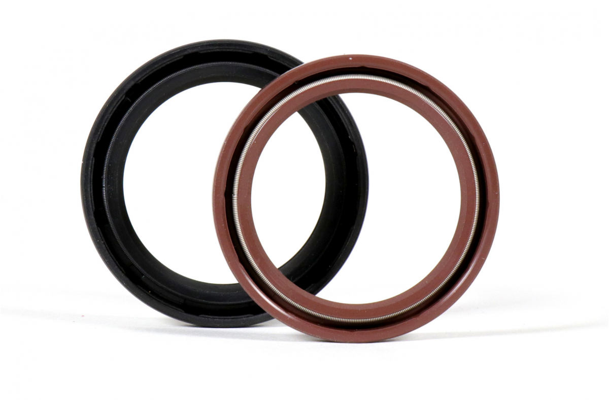 Bagues d'étanchéité - 2 bagues vues de face, de même diamètre, noire et marron
